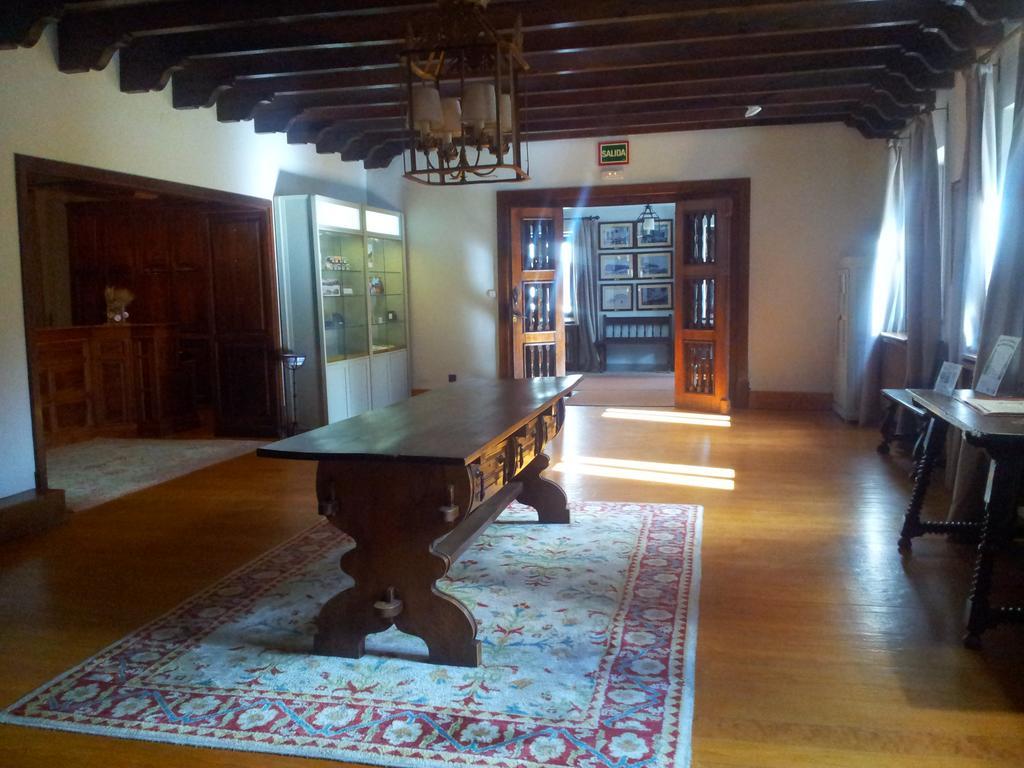 Hotel Parador De Gredos